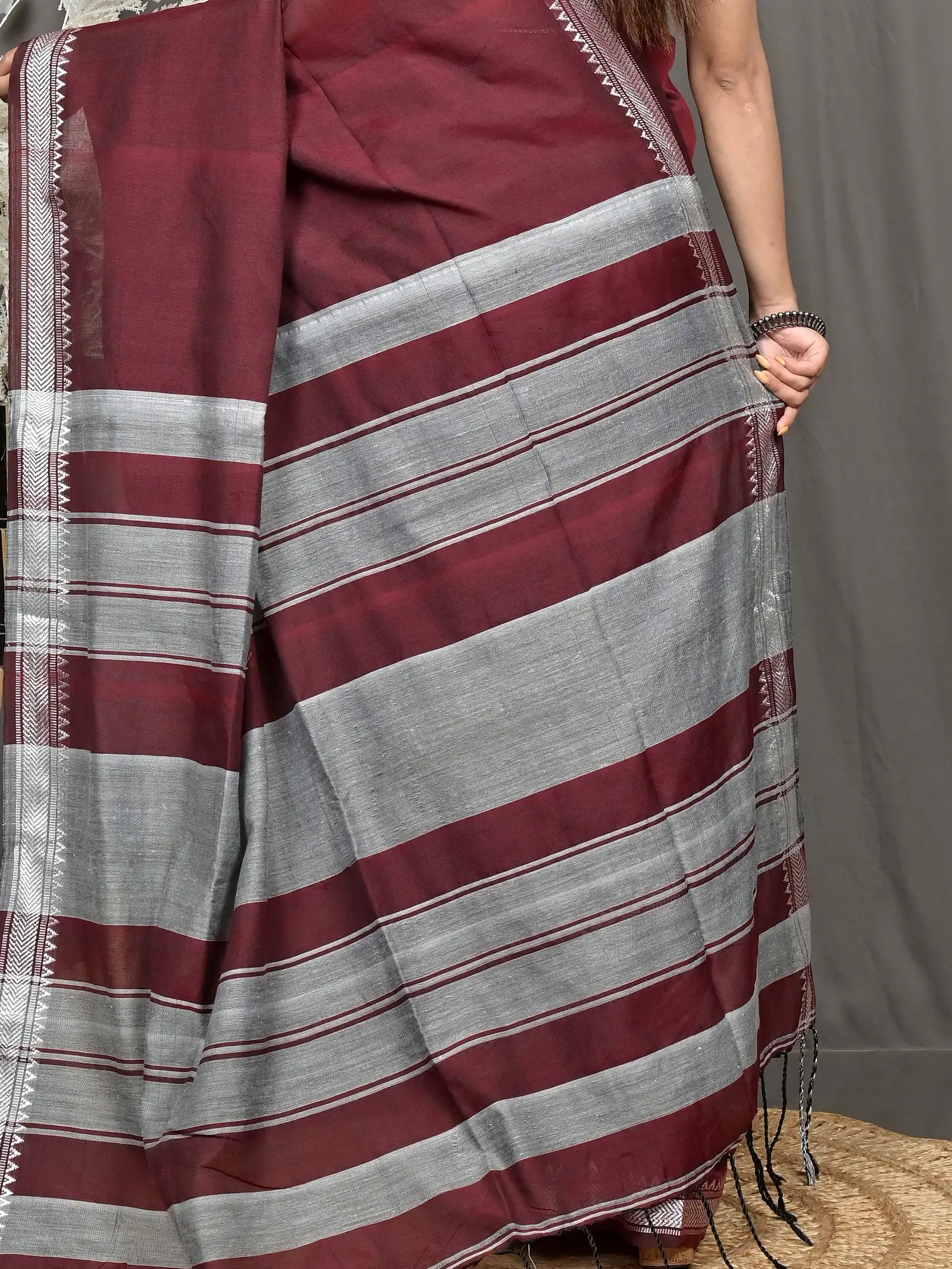Maroon Pure Cotton Nopra Handloom Saree (2267)